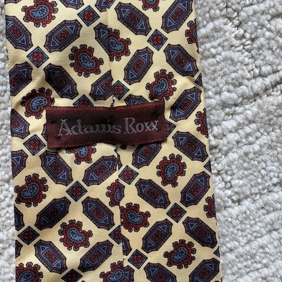 Men’s Silk Tie - Picture 3 of 4